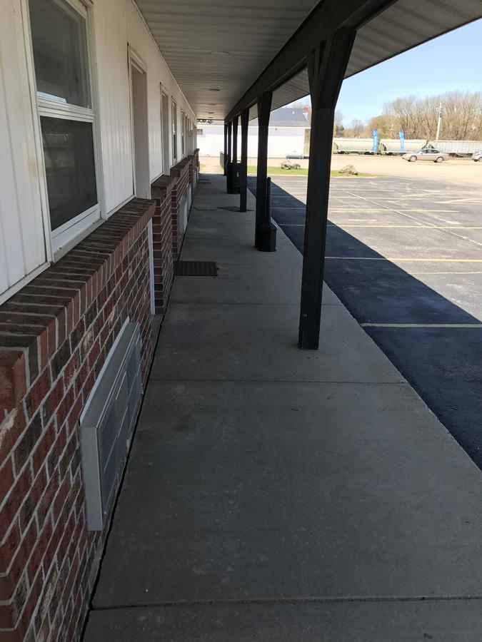 Exxon Quik Stop & Motel Wausaukee エクステリア 写真